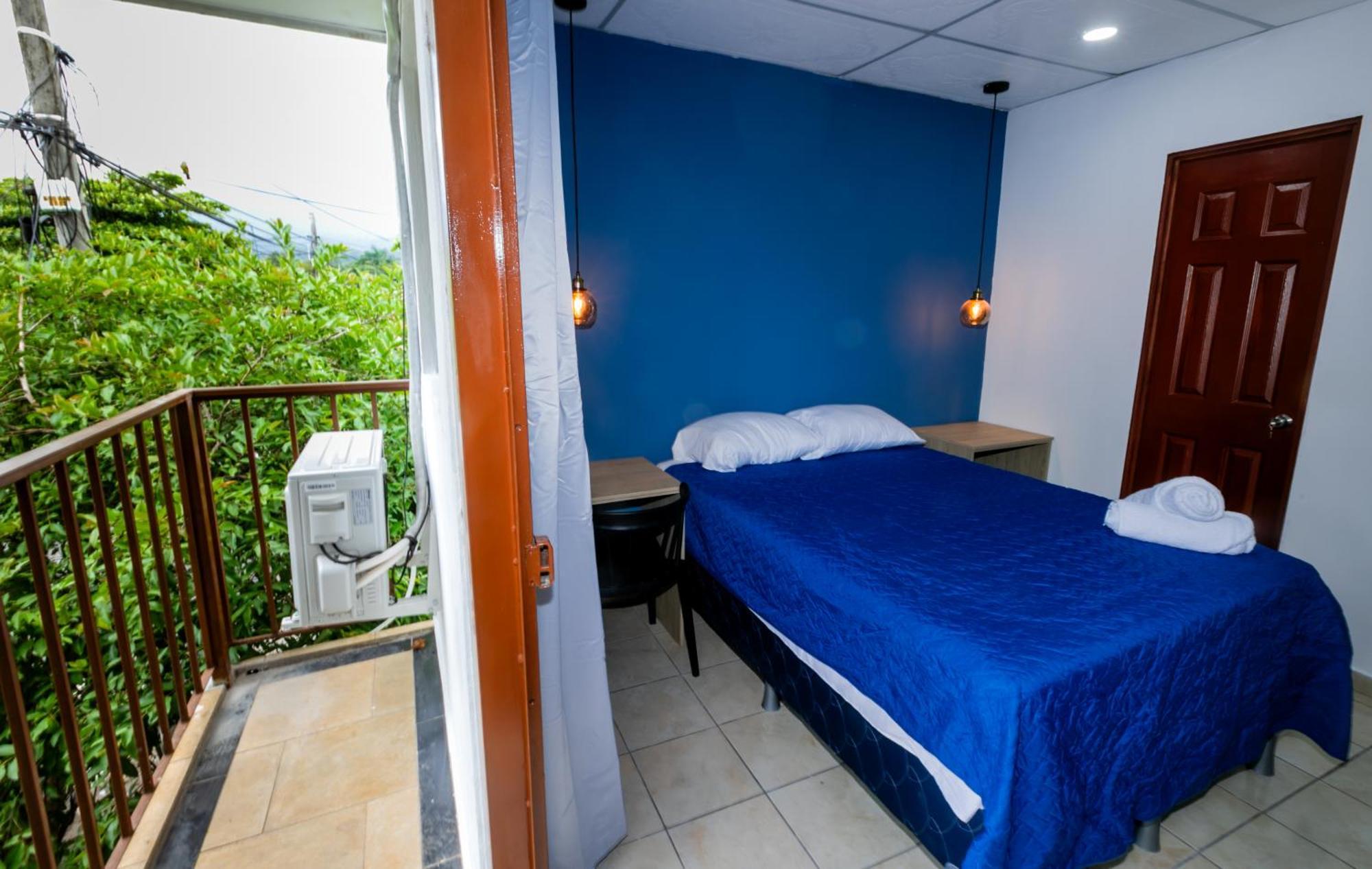Hotel Friendly House Santa Tecla Exterior foto
